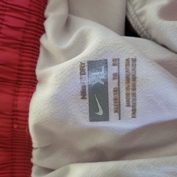 3 Nike fit dry running shorts - Picture 2 of 8